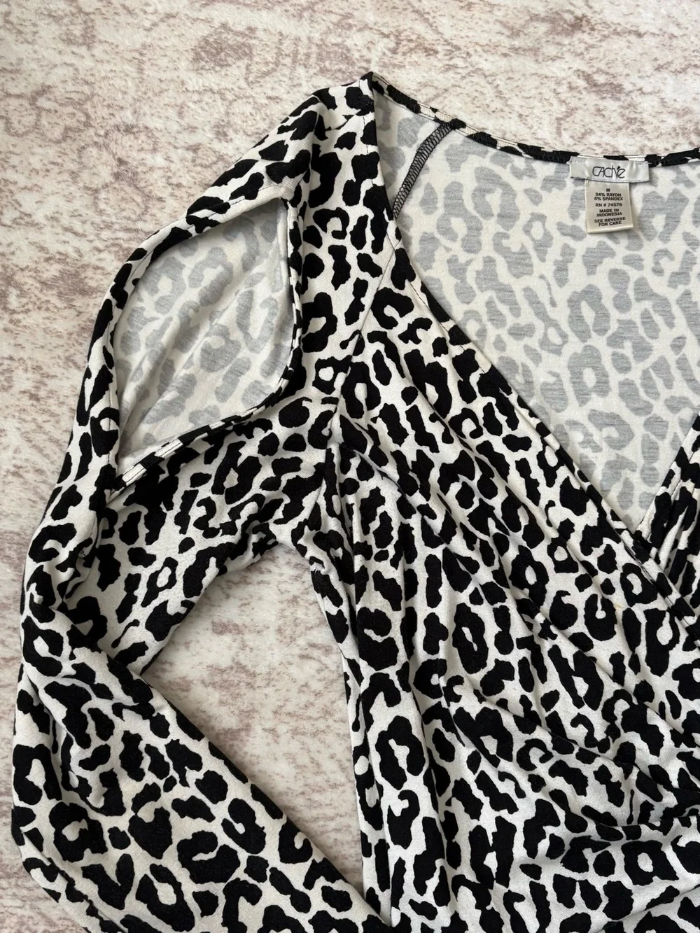 Cache long sleeve